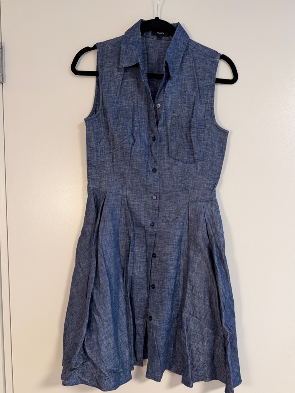 Theory Sleeveless Chambray Shirtdress in Blue size 4